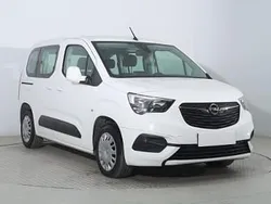 Biały Używany 2020 Opel Combo Minivan | 64 999 zł (Dość drogi)