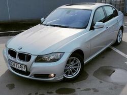 Srebrny Używany 2009 BMW 320 Sedan/Limuzyna | 25 000 zł (Dość drogi)