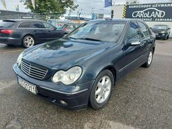Niebieski Używany 2003 Mercedes C220 Sedan/Limuzyna | 5999 zł (Uczciwa cena)
