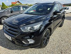 Czarny (metalik) Używany 2017 Ford Kuga ST-Line SUV | 63 900 zł (Dość drogi)