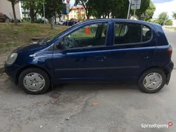 Niebieski Używany 2003 Toyota Yaris Hatchback | 4000 zł (Uczciwa cena)
