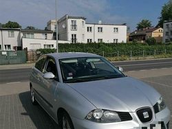 Srebrny Używany 2006 Seat Ibiza Hatchback | 5600 zł (Uczciwa cena)