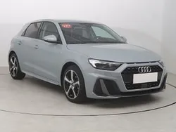 Szary Używany 2024 Audi A1 Hatchback | 109 999 zł