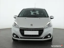 Biały Używany 2016 Peugeot 208 Hatchback | 33 999 zł (Uczciwa cena)