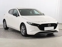 Biały Używany 2020 Mazda 3 Hatchback | 79 999 zł (Uczciwa cena)