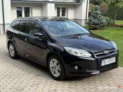 Czarny (metalik, perła) Używany 2011 Ford Focus Kombi | 19 900 zł (Dobra cena)