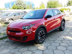 Lakier pastelowy czerwony passione Nowe 2025 Fiat 600 La Prima SUV | 110 790 zł (Uczciwa cena)