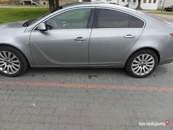 Srebrny Używany 2009 Opel Insignia Sedan/Limuzyna | 16 000 zł (Uczciwa cena)
