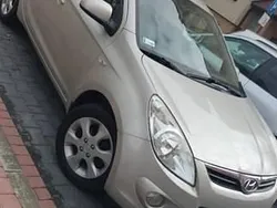 Złoty Używany 2009 Hyundai i20 Hatchback | 8900 zł (Uczciwa cena)