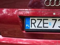 Wiśniowy Używany 1999 Audi A4 Sedan/Limuzyna | 3200 zł (Uczciwa cena)
