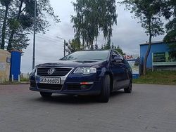 Granatowy Używany 2007 VW Passat Kombi | 9999 zł (Uczciwa cena)