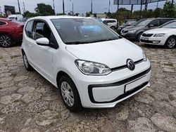 Biały Używany 2023 VW up! Hatchback | 41 900 zł (Uczciwa cena)