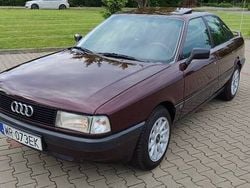 Bordowy Używany 1991 Audi 80 Comfort Sedan/Limuzyna | 10 200 zł