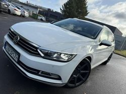 Biały Używany 2017 VW Passat Kombi | 61 999 zł (Uczciwa cena)
