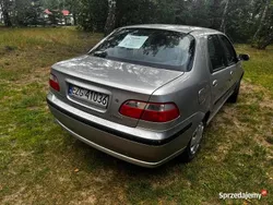 Srebrny Używany 2004 Fiat Albea Sedan/Limuzyna | 1100 zł