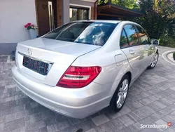 Srebrny Używany 2013 Mercedes C180 Sedan/Limuzyna | 44 900 zł