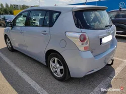 Używany 2011 Toyota Verso Premium Minivan | 22 900 zł (Dość drogi)