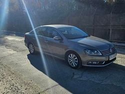 Beżowy Używany 2012 VW Passat Sedan/Limuzyna | 30 000 zł (Uczciwa cena)