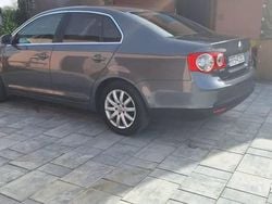 Używany 2008 VW Jetta Sedan/Limuzyna | 6000 zł