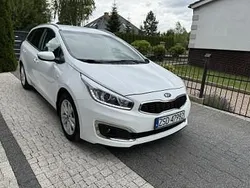 Biały Używany 2016 Kia Ceed Kombi | 33 900 zł (Uczciwa cena)