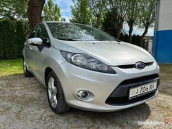 Srebrny Używany 2011 Ford Fiesta Hatchback | 17 900 zł (Uczciwa cena)