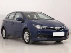 Niebieski Używany 2017 Toyota Auris Hatchback | 38 999 zł (Dobra cena)