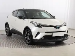 Biały Używany 2017 Toyota C-HR SUV | 84 999 zł (Dość drogi)