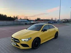 Żółty (metalik) Używany 2023 Mercedes CLA250 AMG line Sedan/Limuzyna | 199 999 zł