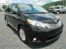 Czarny Używany 2013 Toyota Sienna Limited Minivan | 225 000 zł