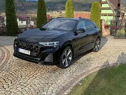 Czarny Używany 2024 Audi Q8 SUV | 340 000 zł