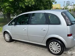 Srebrny Używany 2007 Opel Meriva Minivan | 9900 zł