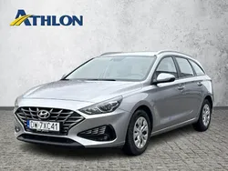 Srebrny (metalik) Używany 2023 Hyundai i30 Kombi | 66 600 zł (Uczciwa cena)