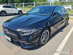 Czarny Używany 2024 Mercedes A200 Hatchback | 127 920 zł