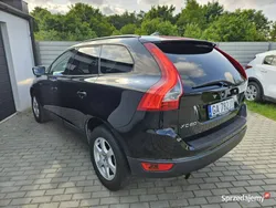 Czarny Używany 2011 Volvo XC60 SUV | 42 800 zł (Uczciwa cena)