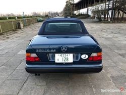 Niebieski Używany 1993 Mercedes 300 Kabriolet | 95 000 zł