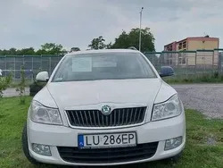 Biały Używany 2012 Skoda Octavia Sedan/Limuzyna | 22 000 zł (Dość drogi)