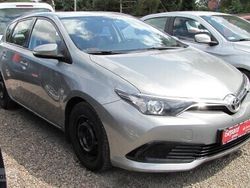 Szary Używany 2016 Toyota Auris Hatchback | 56 579 zł