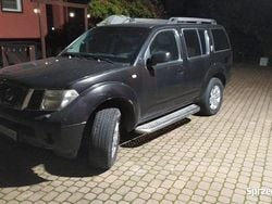 Czarny Używany 2005 Nissan Pathfinder SUV | 6900 zł