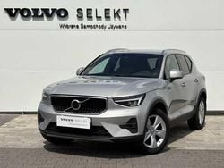 Srebrny Używany 2024 Volvo XC40 SUV | 144 900 zł (Uczciwa cena)