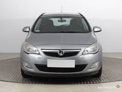 Szary Używany 2011 Opel Astra Kombi | 12 999 zł (Uczciwa cena)