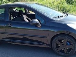 Czarny Używany 2008 Peugeot 207 | 8100 zł