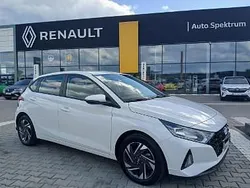 Biały Używany 2023 Hyundai i20 Hatchback | 68 850 zł (Dość drogi)