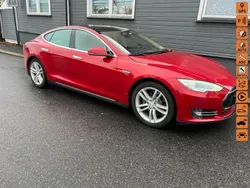 Czerwony Używany 2014 Tesla Model S Sedan/Limuzyna | 75 000 zł