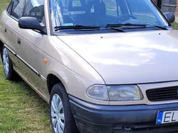 Beżowy Używany 1996 Opel Astra Sedan/Limuzyna | 1300 zł