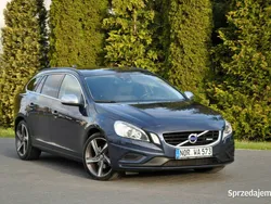 Niebieski Używany 2012 Volvo V60 R-Design Kombi | 34 900 zł (Uczciwa cena)