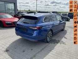 Niebieski (metalik) Używany 2025 Skoda Superb Kombi | 145 900 zł