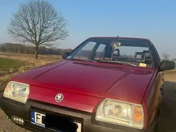 Czerwony Używany 1992 Skoda Favorit | 5000 zł