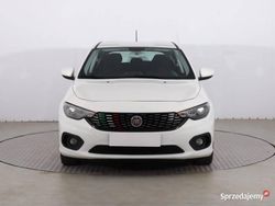 Biały Używany 2017 Fiat Tipo Hatchback | 34 999 zł (Uczciwa cena)