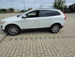 Biały Używany 2009 Volvo XC60 SUV | 41 000 zł