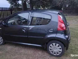 Szary Używany 2008 Peugeot 107 Hatchback | 6300 zł (Dobra cena)